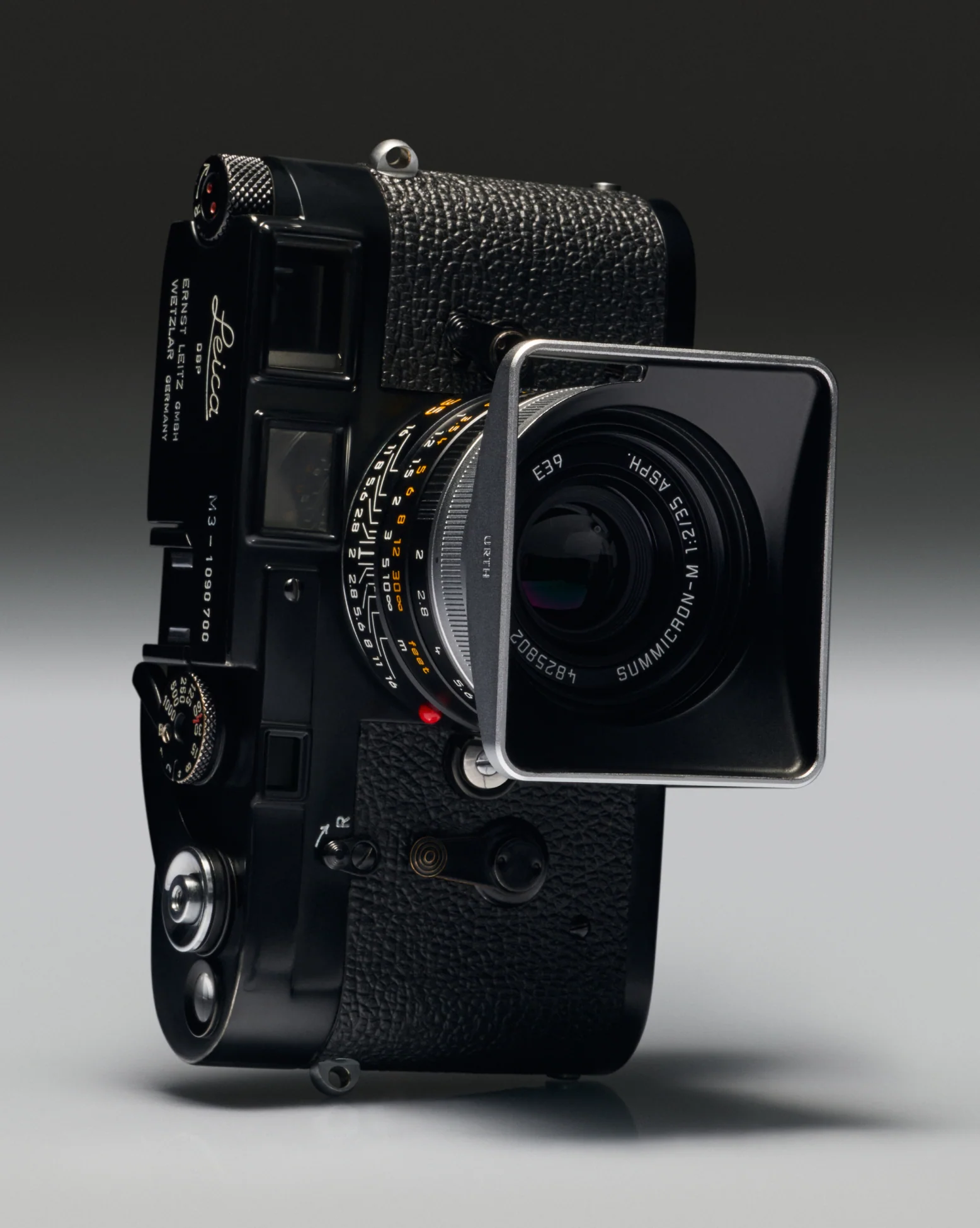 Leica Summicron 35 Lens Hood Kit - Image 8